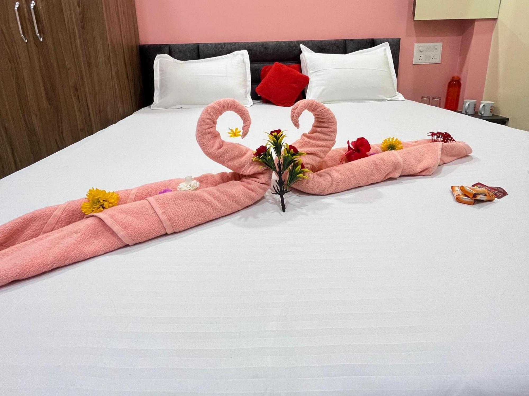 Jai Swaminarayan Delux Homestay Garudeshwar Экстерьер фото