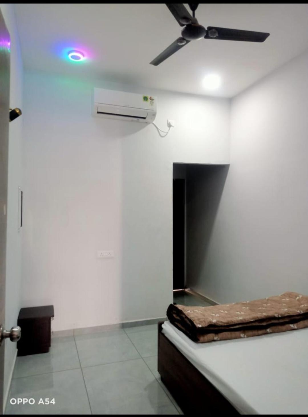 Jai Swaminarayan Delux Homestay Garudeshwar Экстерьер фото